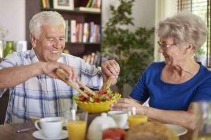 7 raisons de surveiller la nutrition des seniors